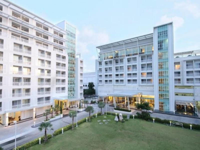 Kameo Grand Hotel & Serviced Apartment, Rayong Esterno foto