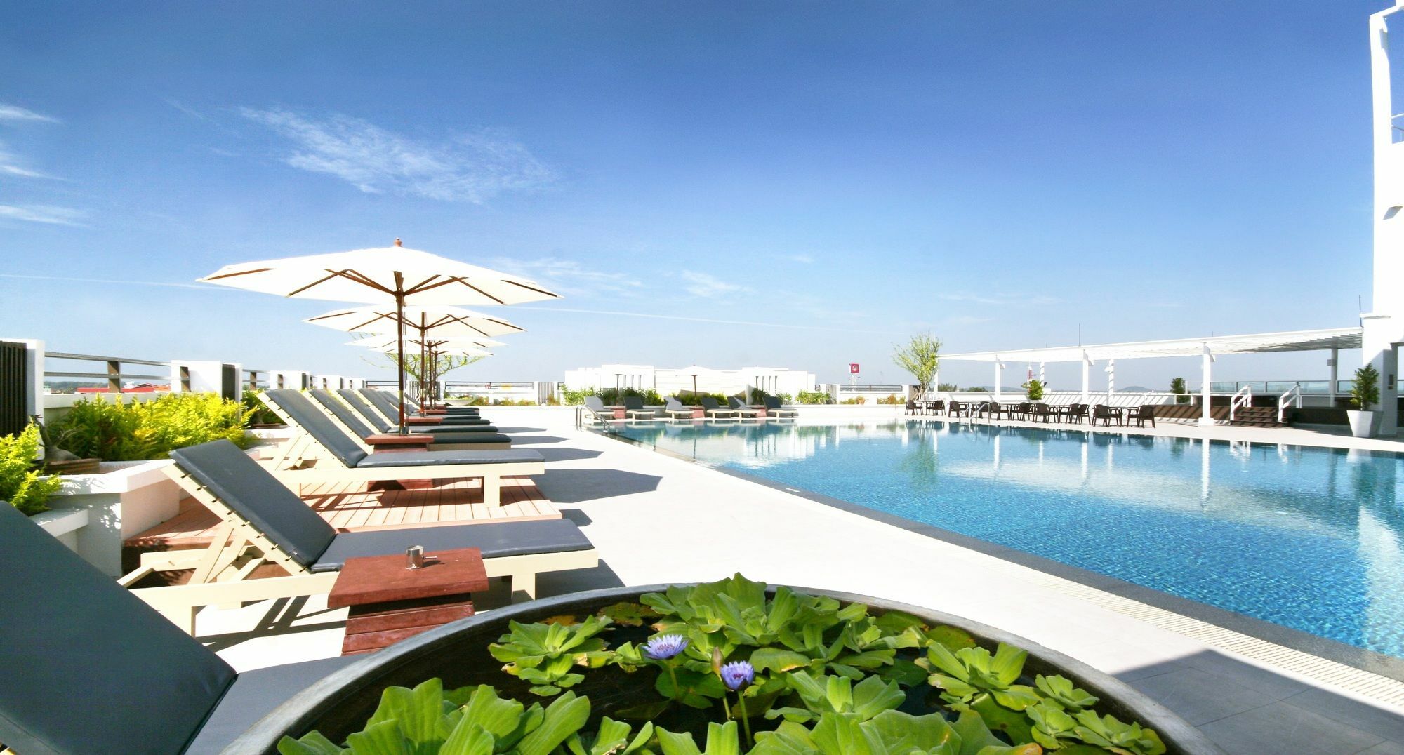Kameo Grand Hotel & Serviced Apartment, Rayong Esterno foto
