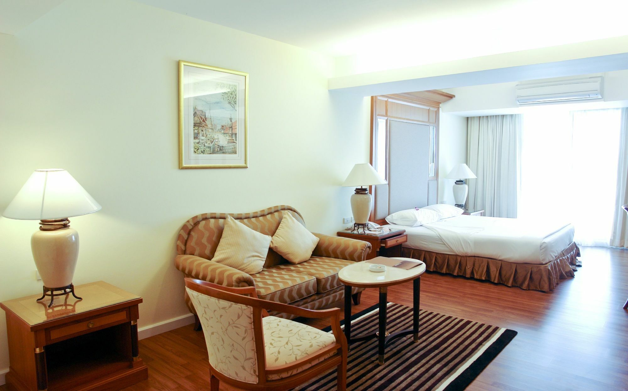 Kameo Grand Hotel & Serviced Apartment, Rayong Esterno foto