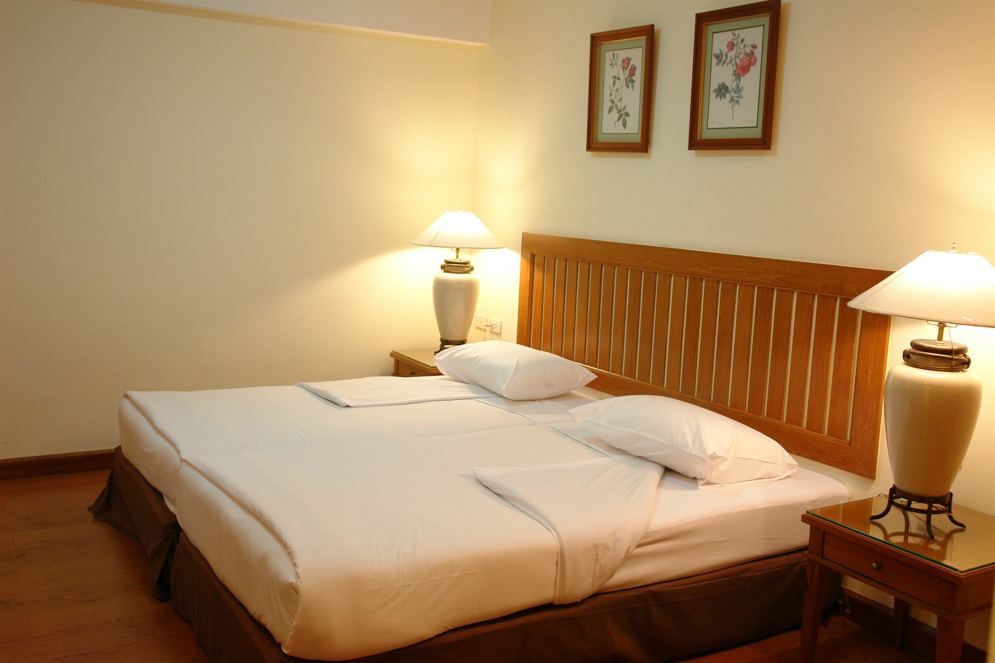 Kameo Grand Hotel & Serviced Apartment, Rayong Esterno foto